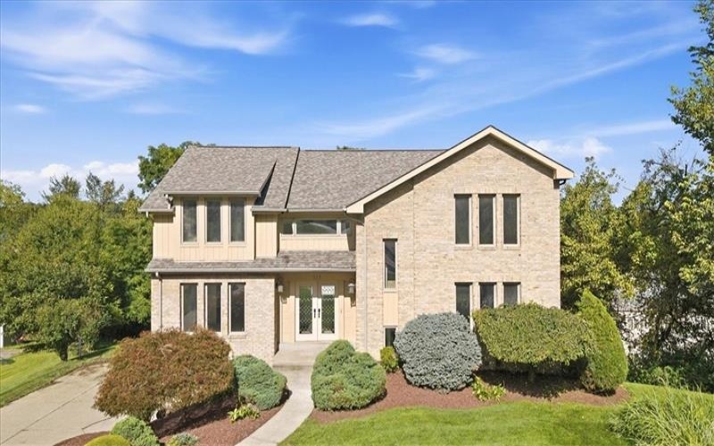 117 Little John Drive, Canonsburg, 15317, 4 Bedroom Bedrooms, 12 Room Rooms,3.1 BathroomBathrooms,Residential,For Sale,Little John Drive,1775361