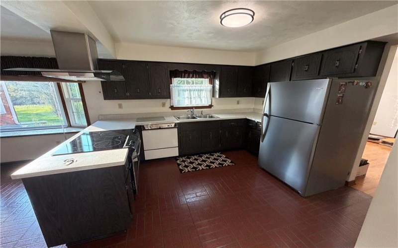 1163 Herminie West Newton Rd, West Newton, 15089, 4 Bedroom Bedrooms, ,2.1 BathroomBathrooms,Residential,For Sale,Herminie West Newton Rd,1775381