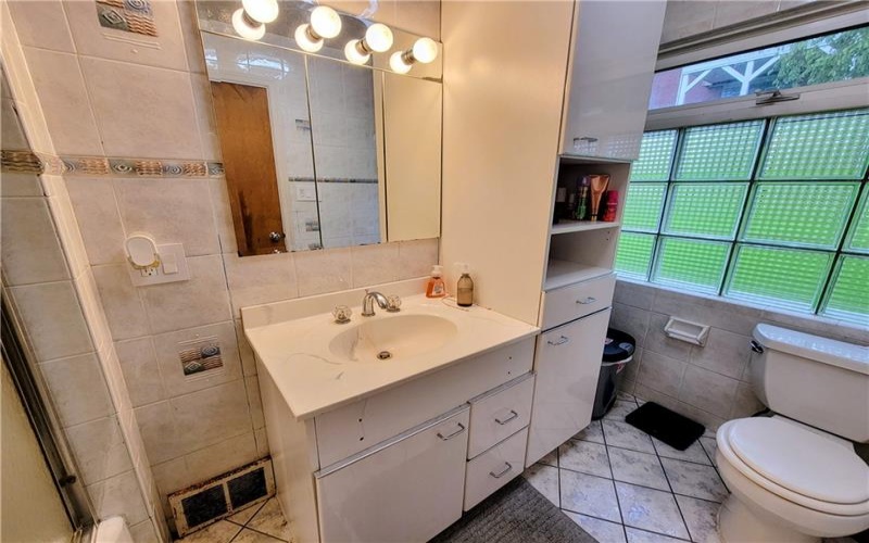 1115 State Rd, Monessen, 15062, 4 Bedroom Bedrooms, 13 Room Rooms,3 BathroomBathrooms,Residential,For Sale,State Rd,1775182