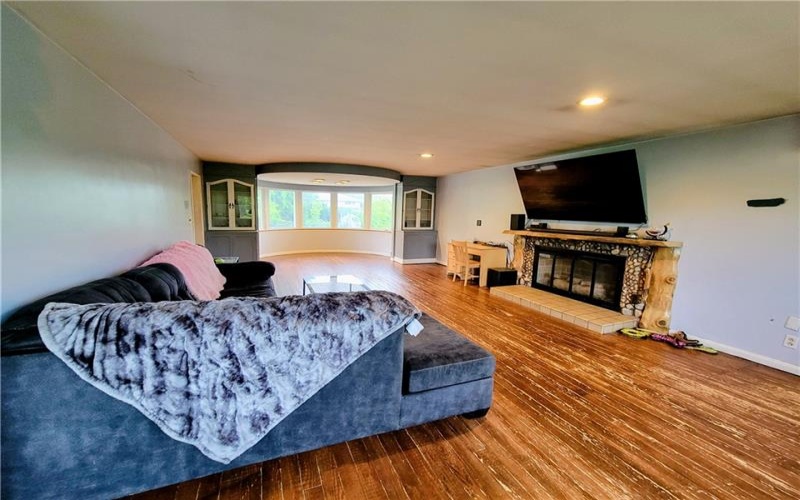 1115 State Rd, Monessen, 15062, 4 Bedroom Bedrooms, 13 Room Rooms,3 BathroomBathrooms,Residential,For Sale,State Rd,1775182
