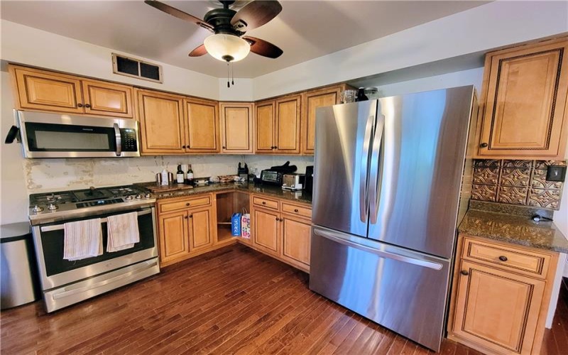 1115 State Rd, Monessen, 15062, 4 Bedroom Bedrooms, 13 Room Rooms,3 BathroomBathrooms,Residential,For Sale,State Rd,1775182
