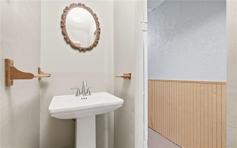 21 Hillcrest Rd, Eighty Four, 15330, 4 Bedroom Bedrooms, 12 Room Rooms,2.2 BathroomBathrooms,Residential,For Sale,Hillcrest Rd,1775238