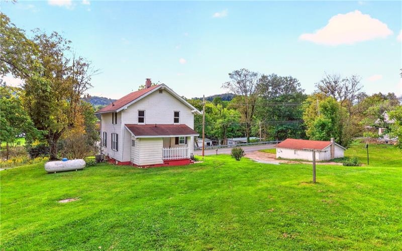 2004 Listonburg Rd, Confluence, 15424, 3 Bedroom Bedrooms, ,2 BathroomBathrooms,Residential,For Sale,Listonburg Rd,1773838