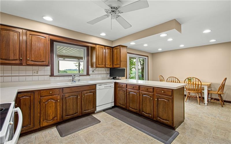 133 Druid Dr, Mcmurray, 15317, 5 Bedroom Bedrooms, 11 Room Rooms,2.2 BathroomBathrooms,Residential,For Sale,Druid Dr,1775295