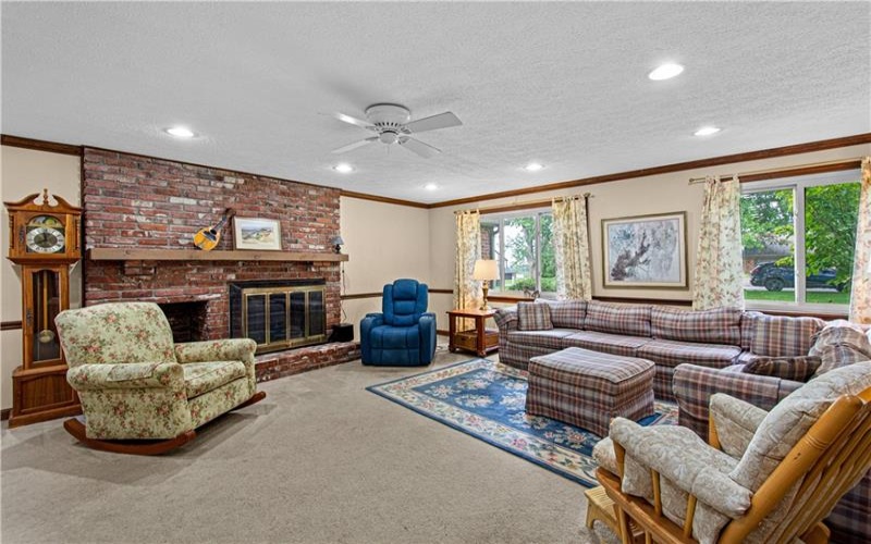 133 Druid Dr, Mcmurray, 15317, 5 Bedroom Bedrooms, 11 Room Rooms,2.2 BathroomBathrooms,Residential,For Sale,Druid Dr,1775295