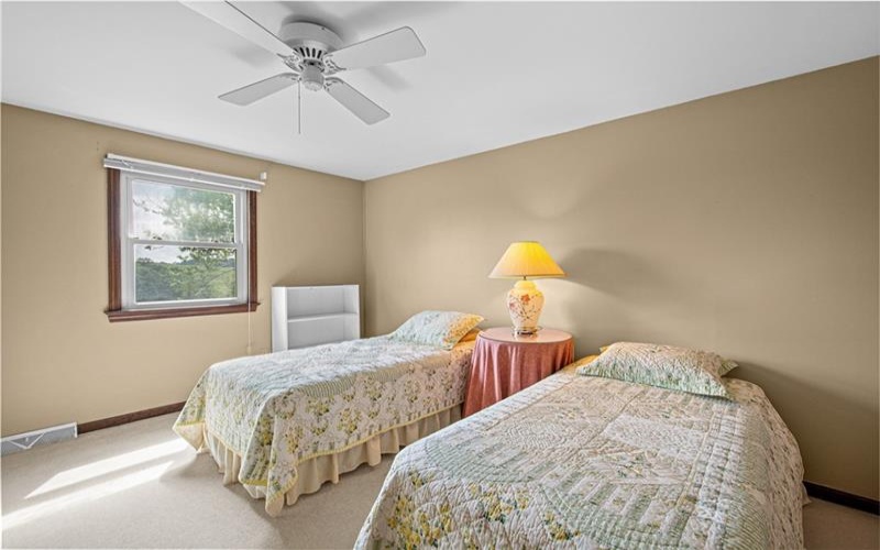 133 Druid Dr, Mcmurray, 15317, 5 Bedroom Bedrooms, 11 Room Rooms,2.2 BathroomBathrooms,Residential,For Sale,Druid Dr,1775295