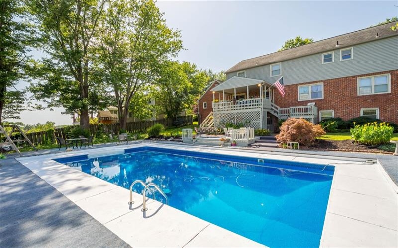 133 Druid Dr, Mcmurray, 15317, 5 Bedroom Bedrooms, 11 Room Rooms,2.2 BathroomBathrooms,Residential,For Sale,Druid Dr,1775295