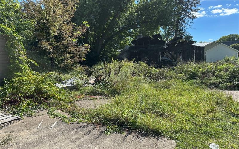 1058 Middletown Rd, Greensburg, 15601, 2 Bedroom Bedrooms, ,2.1 BathroomBathrooms,Residential,For Sale,Middletown Rd,1775319