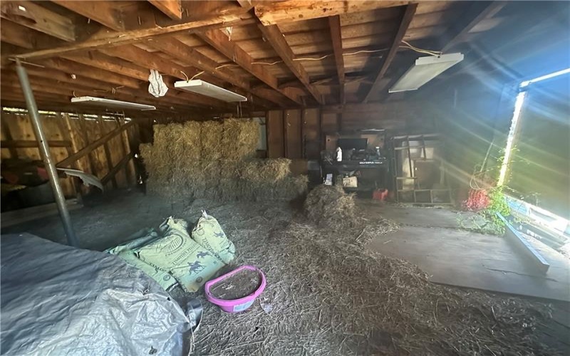 1058 Middletown Rd, Greensburg, 15601, 2 Bedroom Bedrooms, ,2.1 BathroomBathrooms,Residential,For Sale,Middletown Rd,1775319