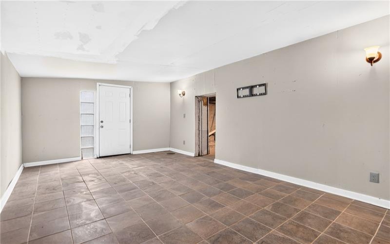 407 Stanton St, Greensburg, 15601, 2 Bedroom Bedrooms, ,1 BathroomBathrooms,Residential,For Sale,Stanton St,1775396
