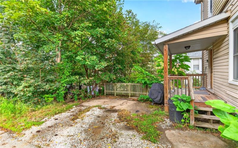 407 Stanton St, Greensburg, 15601, 2 Bedroom Bedrooms, ,1 BathroomBathrooms,Residential,For Sale,Stanton St,1775396