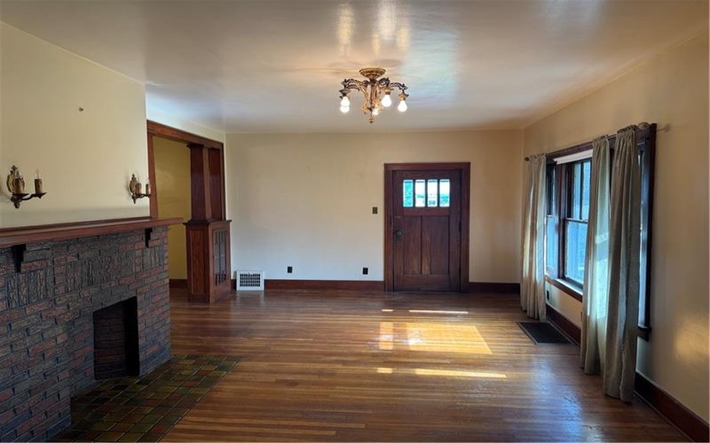 470 Braddock Ave, Uniontown, 15401, 3 Bedroom Bedrooms, ,1 BathroomBathrooms,Residential,For Sale,Braddock Ave,1775470