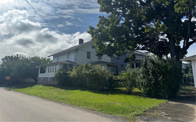 470 Braddock Ave, Uniontown, 15401, 3 Bedroom Bedrooms, ,1 BathroomBathrooms,Residential,For Sale,Braddock Ave,1775470