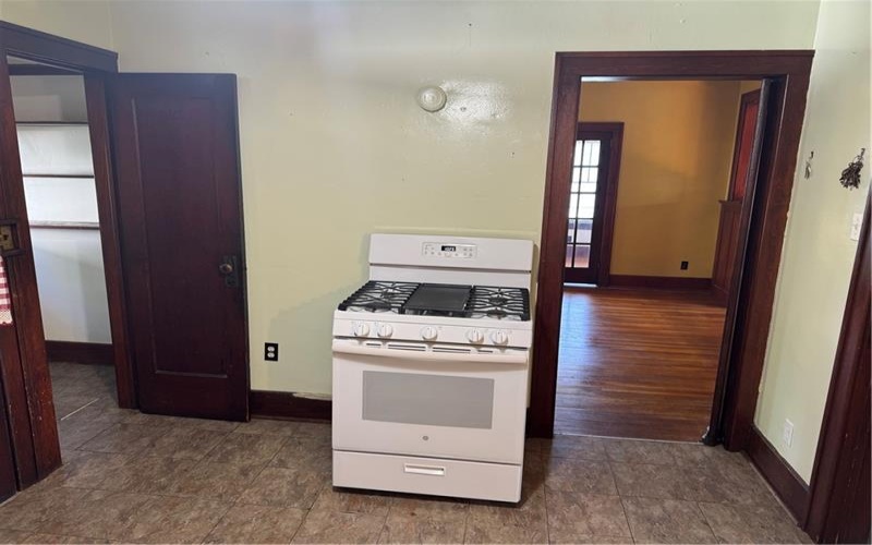 470 Braddock Ave, Uniontown, 15401, 3 Bedroom Bedrooms, ,1 BathroomBathrooms,Residential,For Sale,Braddock Ave,1775470