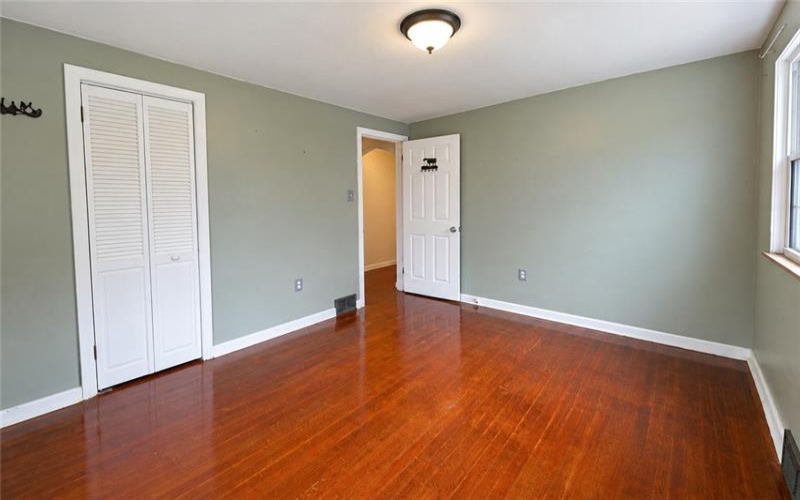 19 Hillcrest Ave, Burgettstown, 15021, 4 Bedroom Bedrooms, 7 Room Rooms,2 BathroomBathrooms,Residential,For Sale,Hillcrest Ave,1775473