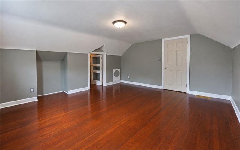 19 Hillcrest Ave, Burgettstown, 15021, 4 Bedroom Bedrooms, 7 Room Rooms,2 BathroomBathrooms,Residential,For Sale,Hillcrest Ave,1775473
