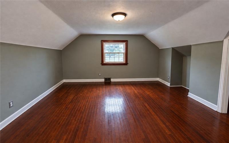 19 Hillcrest Ave, Burgettstown, 15021, 4 Bedroom Bedrooms, 7 Room Rooms,2 BathroomBathrooms,Residential,For Sale,Hillcrest Ave,1775473