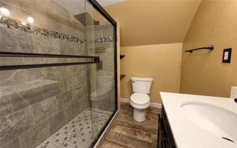 19 Hillcrest Ave, Burgettstown, 15021, 4 Bedroom Bedrooms, 7 Room Rooms,2 BathroomBathrooms,Residential,For Sale,Hillcrest Ave,1775473