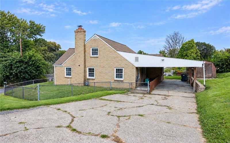 19 Hillcrest Ave, Burgettstown, 15021, 4 Bedroom Bedrooms, 7 Room Rooms,2 BathroomBathrooms,Residential,For Sale,Hillcrest Ave,1775473