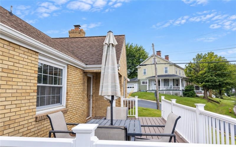 19 Hillcrest Ave, Burgettstown, 15021, 4 Bedroom Bedrooms, 7 Room Rooms,2 BathroomBathrooms,Residential,For Sale,Hillcrest Ave,1775473
