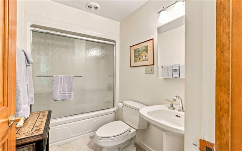 428 Jefferson School Rd, Ligonier, 15658, 8 Bedroom Bedrooms, 14 Room Rooms,5.2 BathroomBathrooms,Residential,For Sale,Jefferson School Rd,1775495