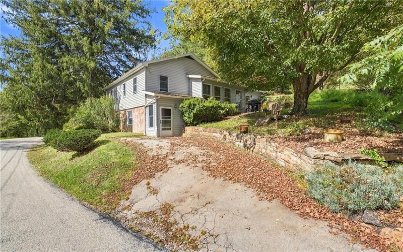 428 Jefferson School Rd, Ligonier, 15658, 8 Bedroom Bedrooms, 14 Room Rooms,5.2 BathroomBathrooms,Residential,For Sale,Jefferson School Rd,1775495