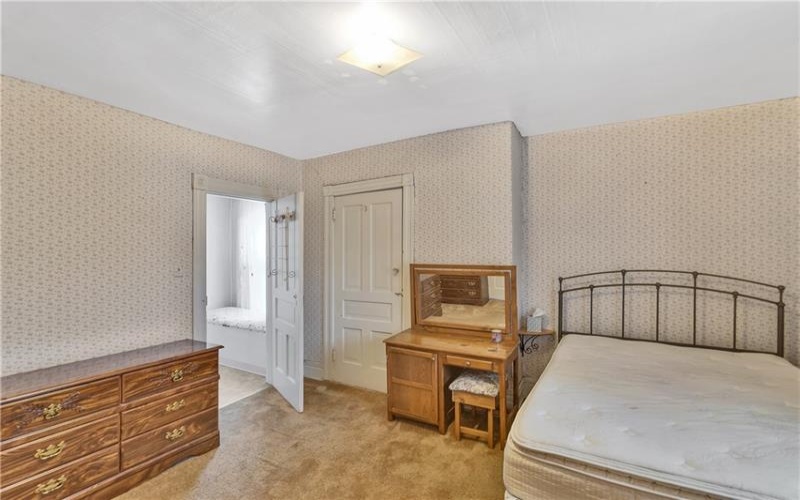 524 8th St, Irwin, 15642, 2 Bedroom Bedrooms, 5 Room Rooms,1.1 BathroomBathrooms,Residential,For Sale,8th St,1775559