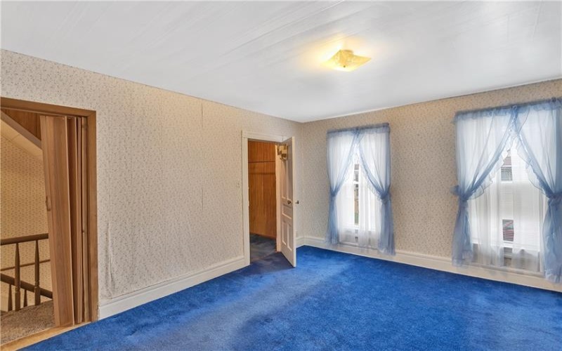 524 8th St, Irwin, 15642, 2 Bedroom Bedrooms, 5 Room Rooms,1.1 BathroomBathrooms,Residential,For Sale,8th St,1775559