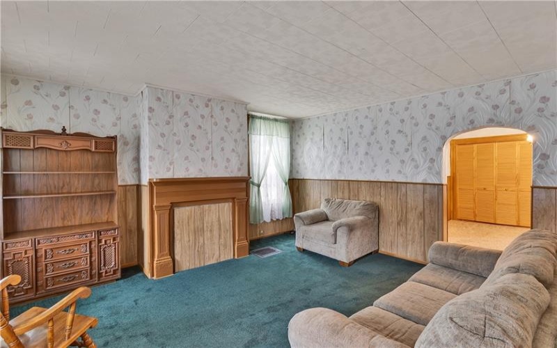524 8th St, Irwin, 15642, 2 Bedroom Bedrooms, 5 Room Rooms,1.1 BathroomBathrooms,Residential,For Sale,8th St,1775559