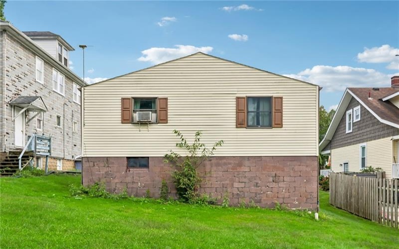 1638 Hancock AVENUE, Apollo, 15613, 2 Bedroom Bedrooms, 4 Room Rooms,1 BathroomBathrooms,Residential,For Sale,Hancock,1775597