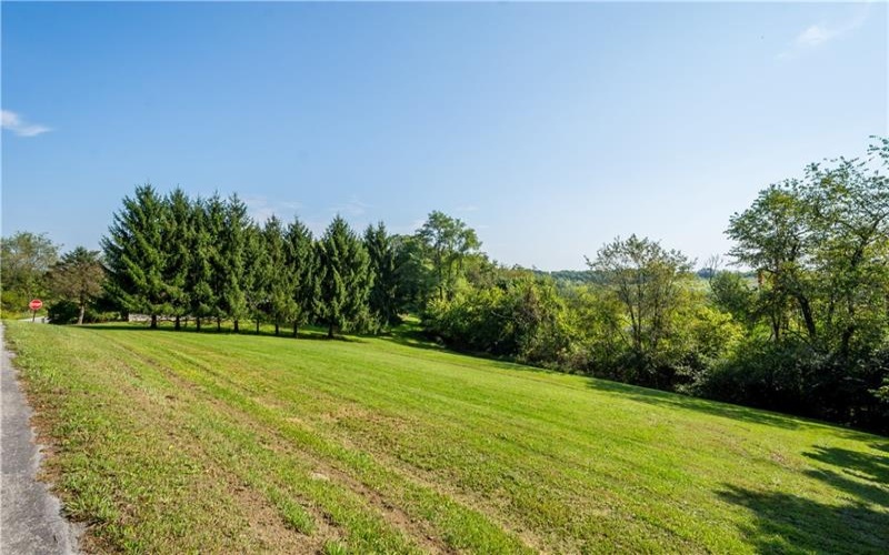 614 Mount Hope Ridge Rd, Claysville, 15323, 2 Bedroom Bedrooms, 5 Room Rooms,2 BathroomBathrooms,Residential,For Sale,Mount Hope Ridge Rd,1775158