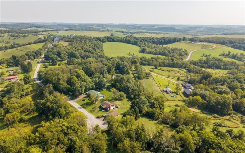 614 Mount Hope Ridge Rd, Claysville, 15323, 2 Bedroom Bedrooms, 5 Room Rooms,2 BathroomBathrooms,Residential,For Sale,Mount Hope Ridge Rd,1775158