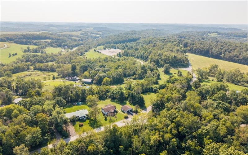 614 Mount Hope Ridge Rd, Claysville, 15323, 2 Bedroom Bedrooms, 5 Room Rooms,2 BathroomBathrooms,Residential,For Sale,Mount Hope Ridge Rd,1775158