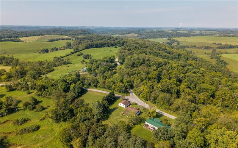 614 Mount Hope Ridge Rd, Claysville, 15323, 2 Bedroom Bedrooms, 5 Room Rooms,2 BathroomBathrooms,Residential,For Sale,Mount Hope Ridge Rd,1775158
