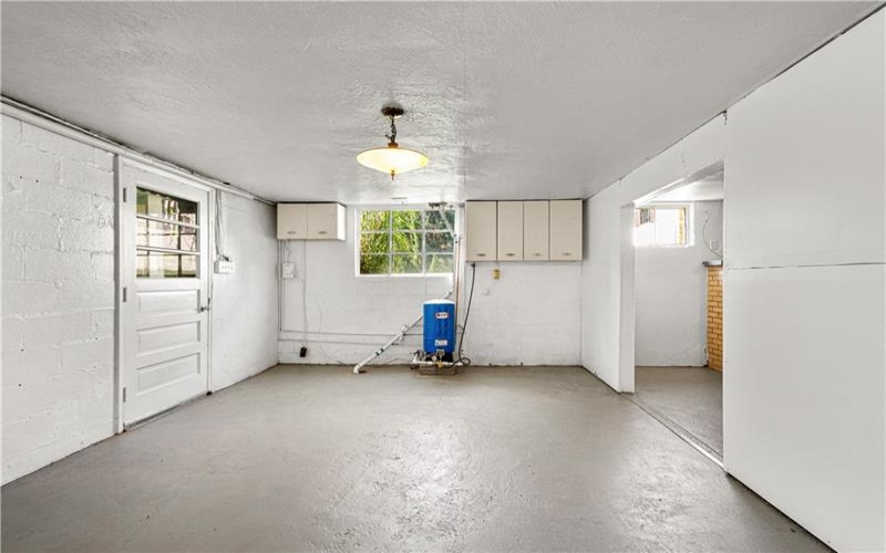 614 Mount Hope Ridge Rd, Claysville, 15323, 2 Bedroom Bedrooms, 5 Room Rooms,2 BathroomBathrooms,Residential,For Sale,Mount Hope Ridge Rd,1775158