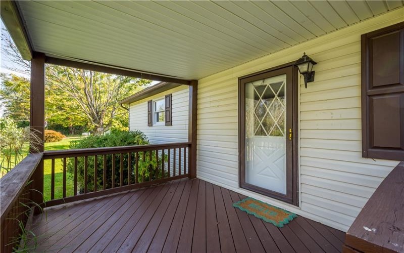 614 Mount Hope Ridge Rd, Claysville, 15323, 2 Bedroom Bedrooms, 5 Room Rooms,2 BathroomBathrooms,Residential,For Sale,Mount Hope Ridge Rd,1775158