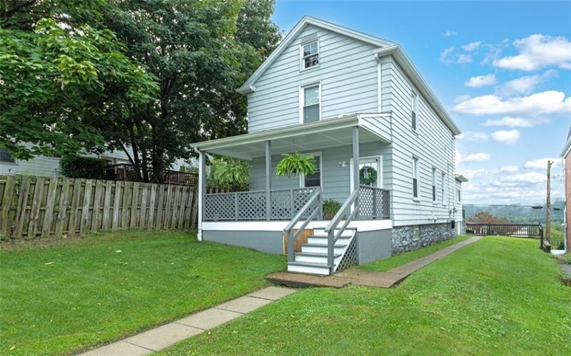 341 Short St, Trafford, 15085, 2 Bedroom Bedrooms, 8 Room Rooms,2 BathroomBathrooms,Residential,For Sale,Short St,1775458