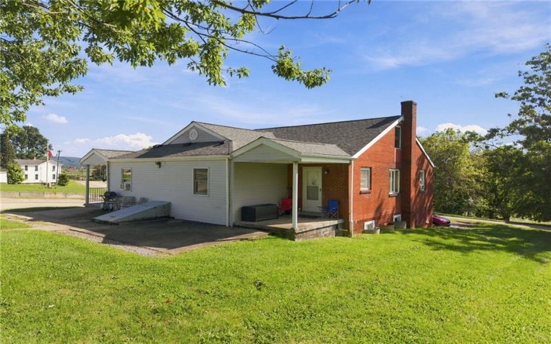 2097 Route 130, Pleasant Unity, 15676, ,Multi-unit,For Sale,Route 130,1767744