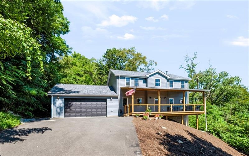 9986 Mcclellan St, North Huntingdon, 15642, 3 Bedroom Bedrooms, 9 Room Rooms,2.2 BathroomBathrooms,Residential,For Sale,Mcclellan St,1768062
