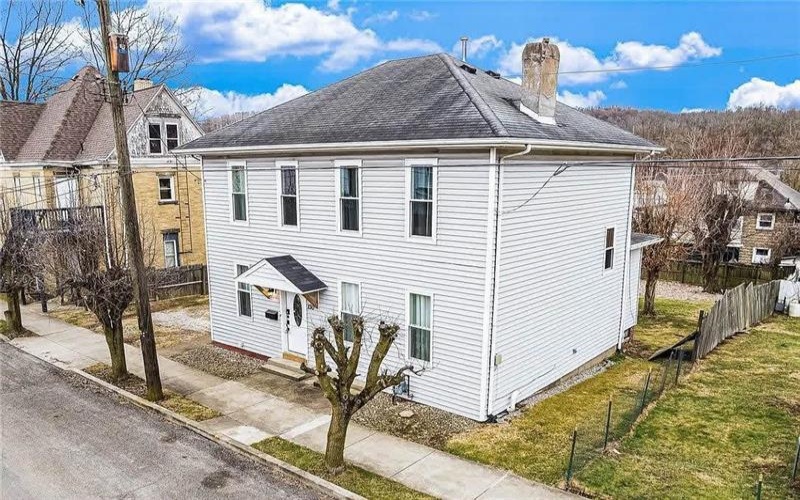 130 LINCOLN ST, WAYNESBURG, 15370, 3 Bedroom Bedrooms, 7 Room Rooms,2 BathroomBathrooms,Residential,For Sale,LINCOLN ST,1772309