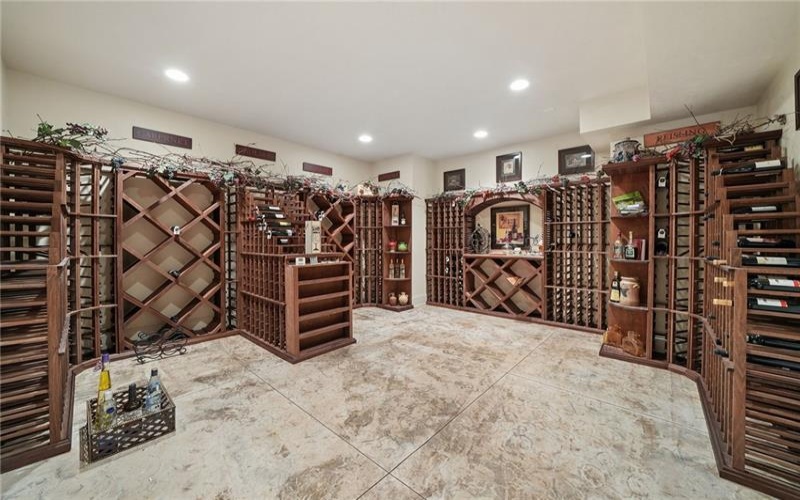 2323 South Ridge Drive, Hidden Valley, 15502, 4 Bedroom Bedrooms, 13 Room Rooms,4.2 BathroomBathrooms,Residential,For Sale,South Ridge Drive,1774557