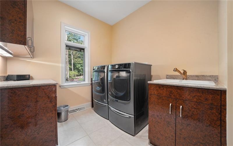 2323 South Ridge Drive, Hidden Valley, 15502, 4 Bedroom Bedrooms, 13 Room Rooms,4.2 BathroomBathrooms,Residential,For Sale,South Ridge Drive,1774557