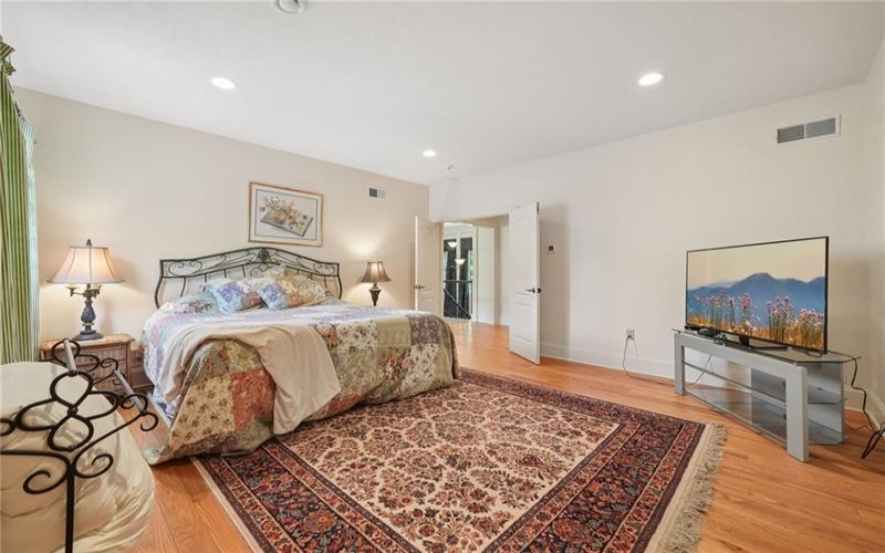 2323 South Ridge Drive, Hidden Valley, 15502, 4 Bedroom Bedrooms, 13 Room Rooms,4.2 BathroomBathrooms,Residential,For Sale,South Ridge Drive,1774557