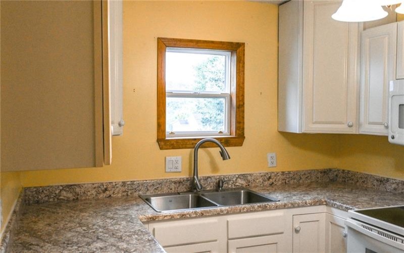 412 Wood St, California, 15419, 3 Bedroom Bedrooms, 7 Room Rooms,2 BathroomBathrooms,Residential,For Sale,Wood St,1774781