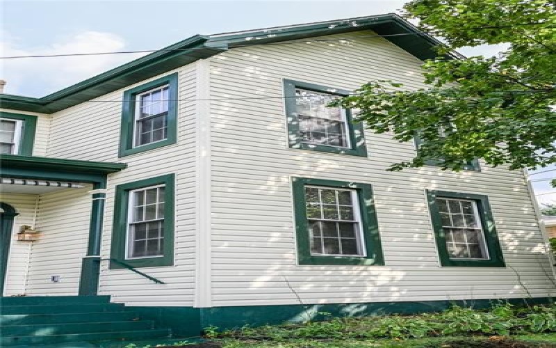 412 Wood St, California, 15419, 3 Bedroom Bedrooms, 7 Room Rooms,2 BathroomBathrooms,Residential,For Sale,Wood St,1774781