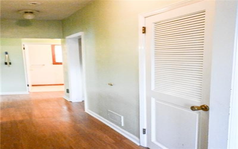 412 Wood St, California, 15419, 3 Bedroom Bedrooms, 7 Room Rooms,2 BathroomBathrooms,Residential,For Sale,Wood St,1774781