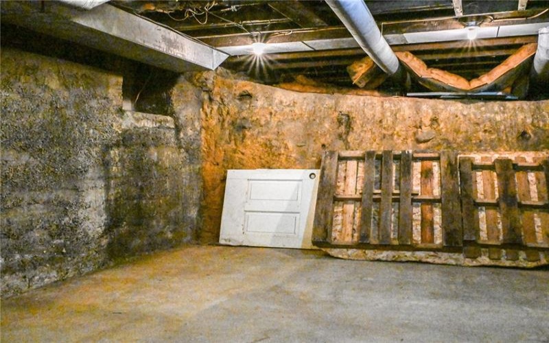 412 Wood St, California, 15419, 3 Bedroom Bedrooms, 7 Room Rooms,2 BathroomBathrooms,Residential,For Sale,Wood St,1774781