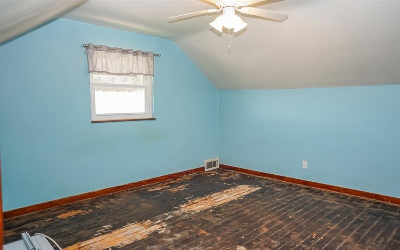 434 Mary St, Jeannette, 15644, 3 Bedroom Bedrooms, 6 Room Rooms,1 BathroomBathrooms,Residential,For Sale,Mary St,1775317