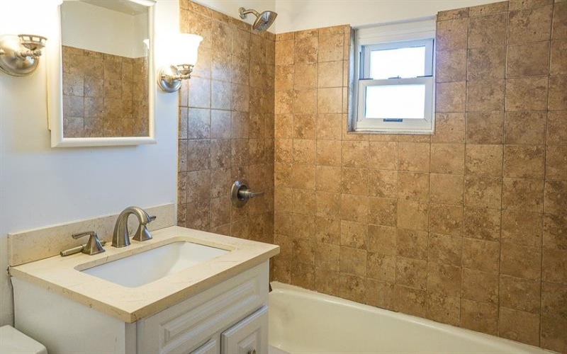 434 Mary St, Jeannette, 15644, 3 Bedroom Bedrooms, 6 Room Rooms,1 BathroomBathrooms,Residential,For Sale,Mary St,1775317