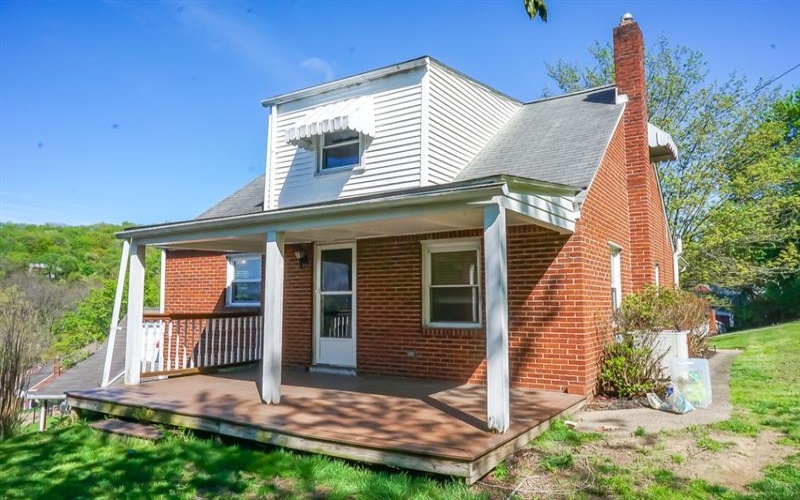 434 Mary St, Jeannette, 15644, 3 Bedroom Bedrooms, 6 Room Rooms,1 BathroomBathrooms,Residential,For Sale,Mary St,1775317